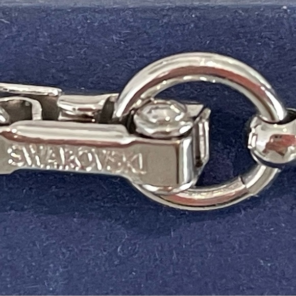 VINTAGE OCEANIC RED HEART NECKLACE BY SWAROVSKI - Picture 6 of 7